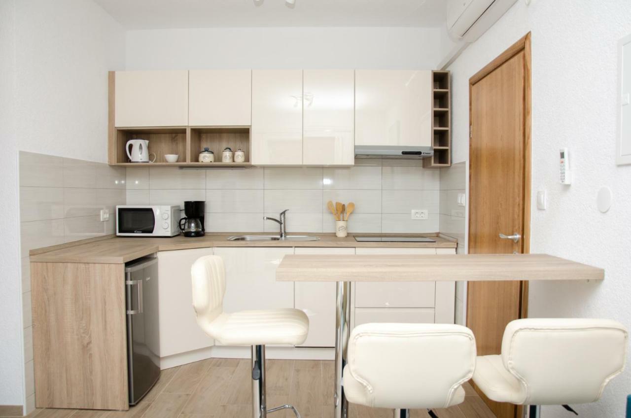 Guesthouse Ruza Сень Экстерьер фото